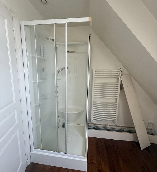 Salle de bain avant 3